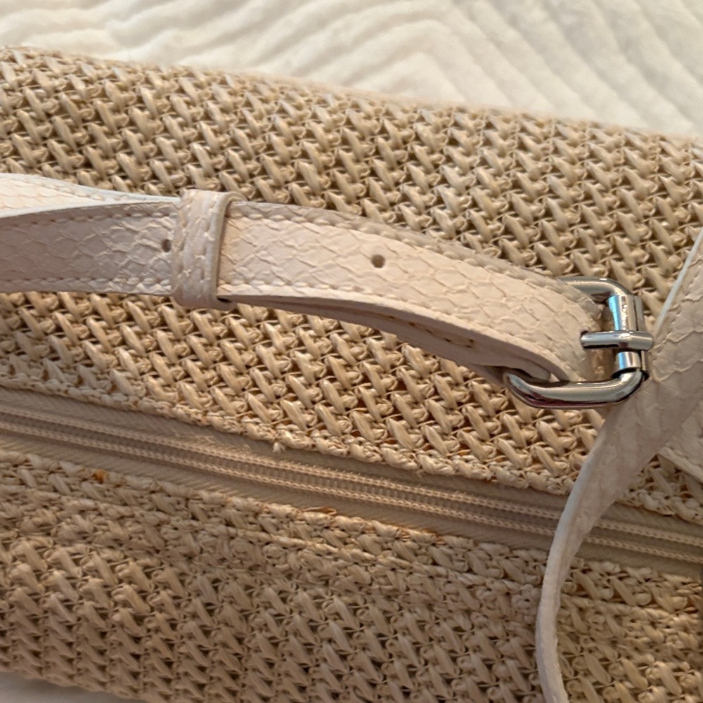 2 Neutral Women’s Handbag - Picture 12 of 12